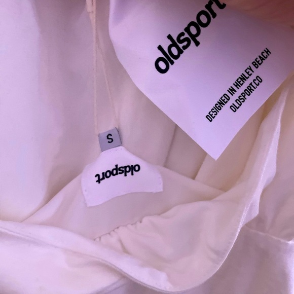 Elegant backless White Draped Dress - Picture 10 of 14